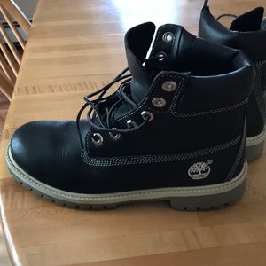 Timberland boots (black) size 6